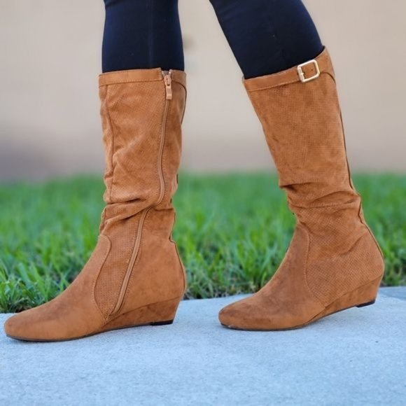 Shoes - Women's Tan Wrinkle Finish Calf Length Pull On Boots Rounded Toe